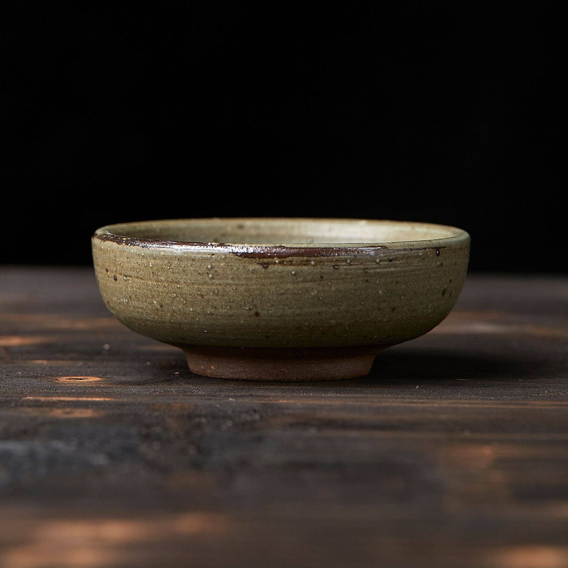 Gohobi Handmade Japanese Style Small Dish Sauce Plate Gohobi （We cover U.S. import duties）