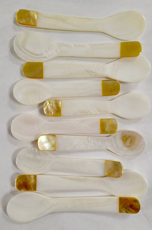 Mother of Pearl Spoon - Limited Edition Regiis Ova Caviar