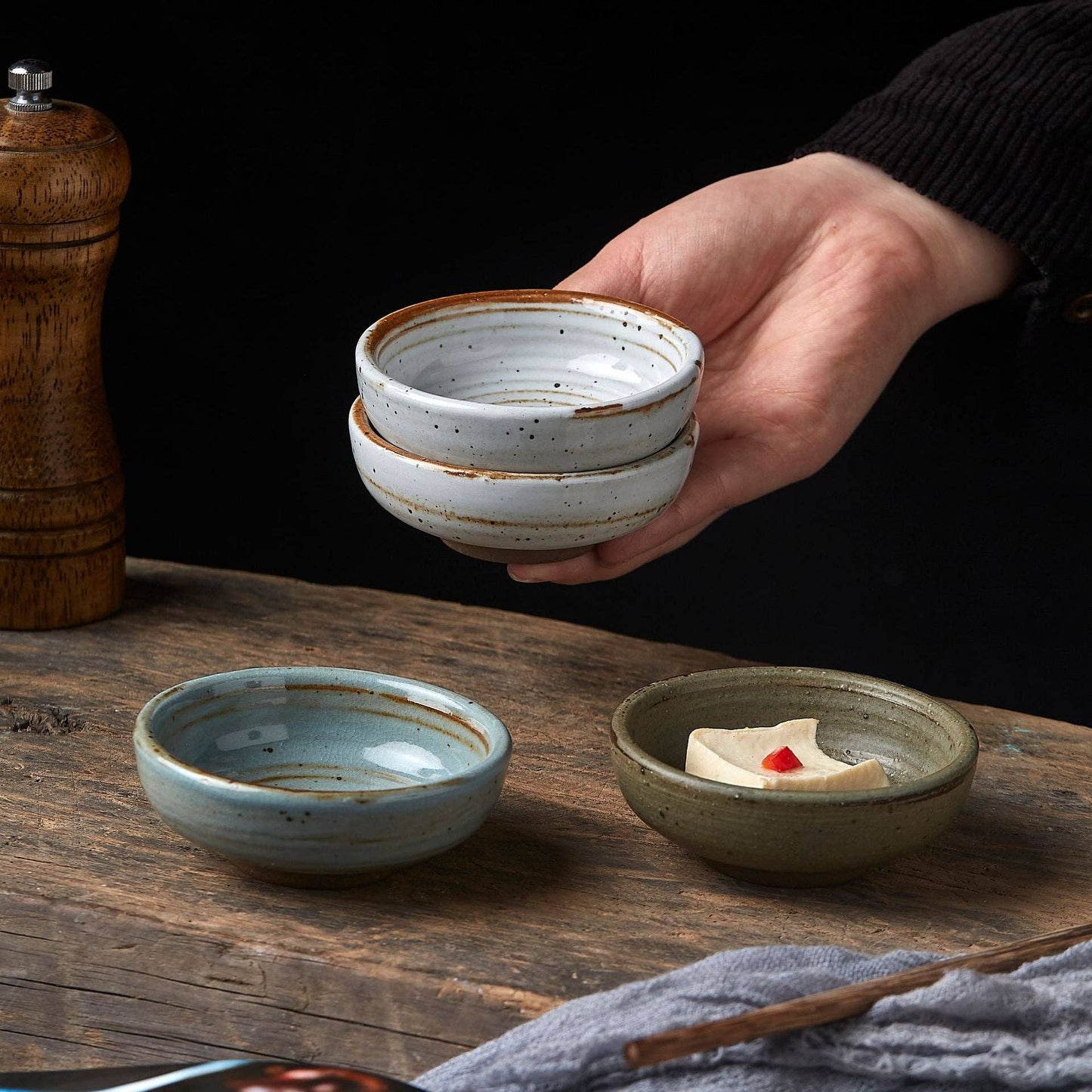 Gohobi Handmade Japanese Style Small Dish Sauce Plate Gohobi （We cover U.S. import duties）