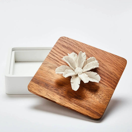 LUXOR 15 cm wooden box with lid and porcelain flower Anoq