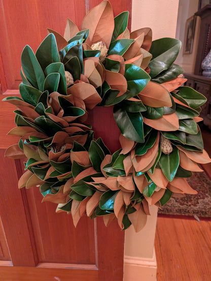 The Classic 30-inch Southern Fresh Magnolia Wreath Lucknow Southern and Company