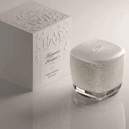 Gardenia Tropezienne Candle - Gardenia, Freesia & Amber Thompson Ferrier