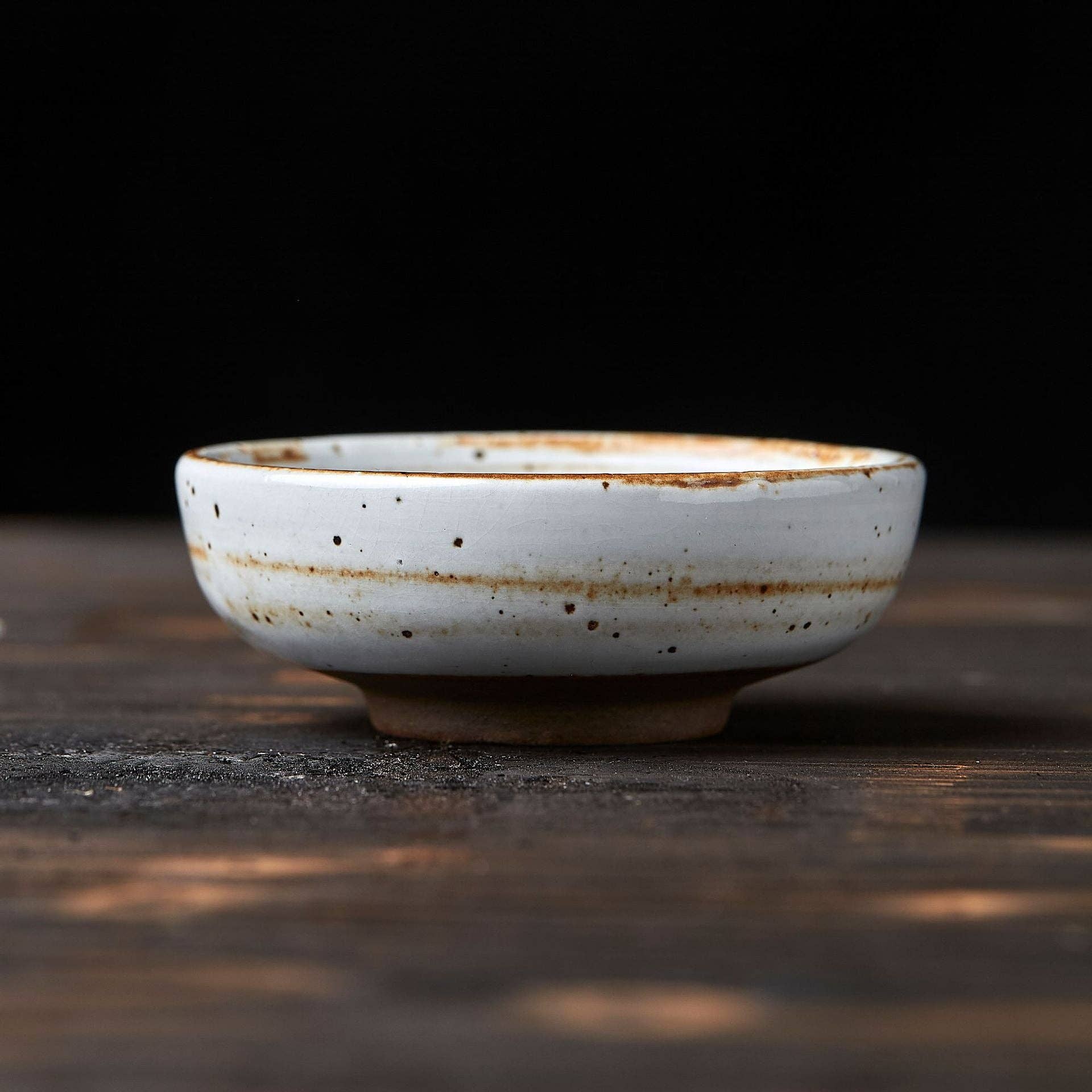 Gohobi Handmade Japanese Style Small Dish Sauce Plate Gohobi （We cover U.S. import duties）