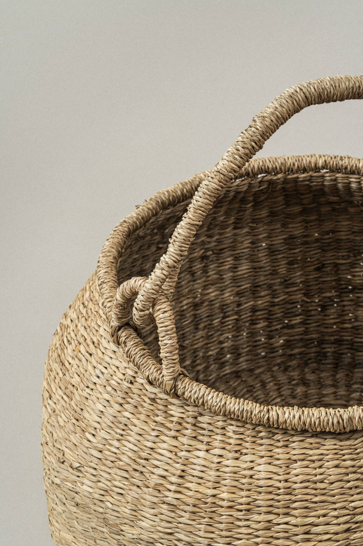 Satna Floor Seagrass Bucket Basket