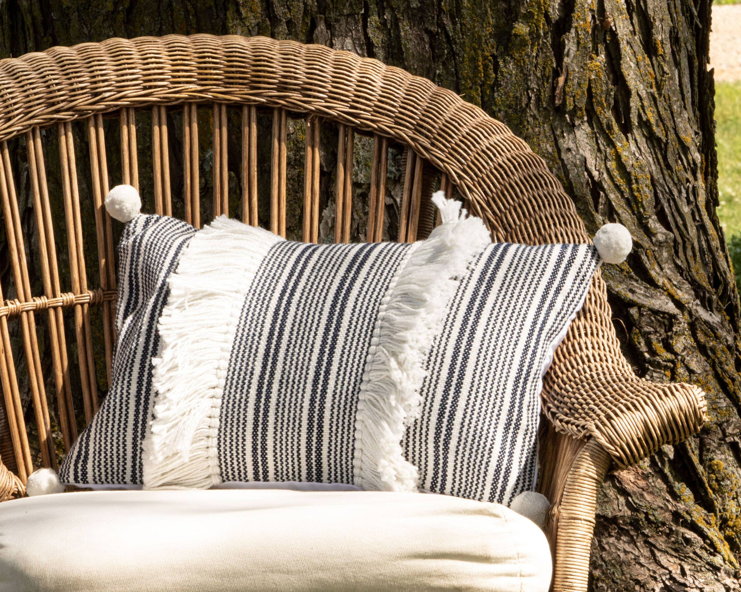 14X22 Hand Woven Outdoor Catherine Pillow